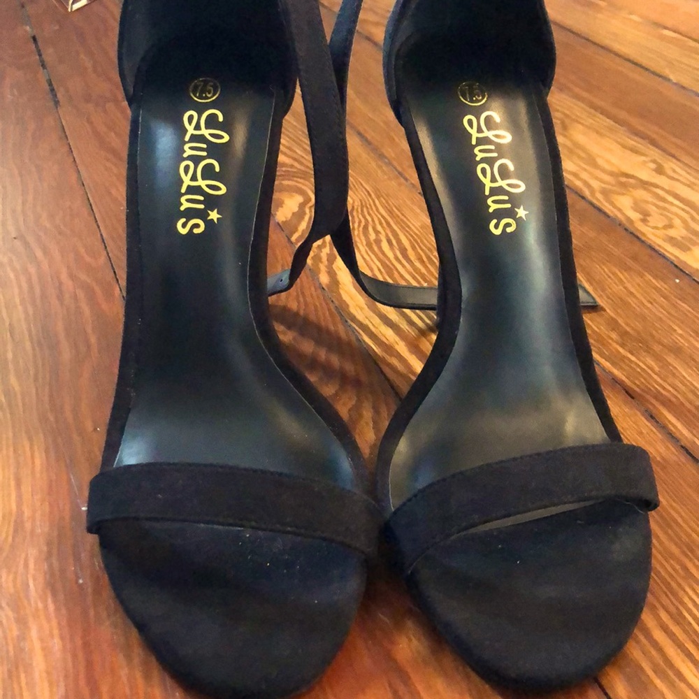 NWOT LULUs Strappy Heels